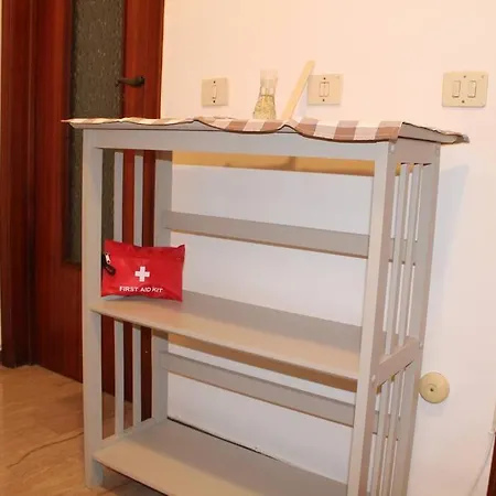 Casa Bilocale In Centro Vicino Stazione 沃盖拉