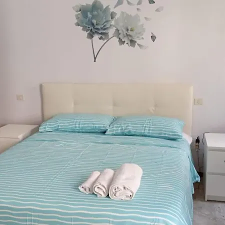 Casa Bilocale In Centro Vicino Stazione 公寓 *