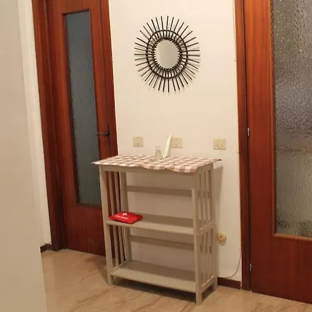 Casa Bilocale In Centro Vicino Stazione 沃盖拉
